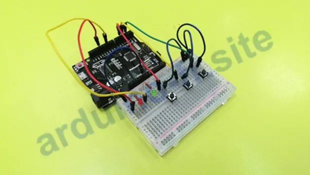 Gioco con pulsanti di Arduino